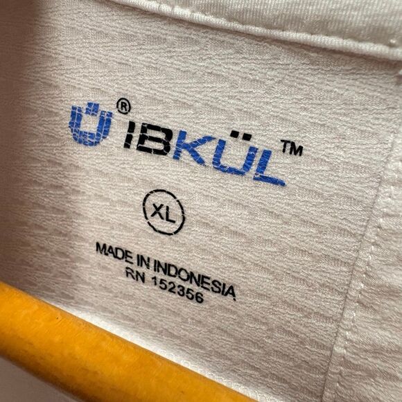 KUHL XL White Long Sleeve 1/4 Zip Pullover Top Mountain Chic Sporty Preppy - Picture 5 of 10